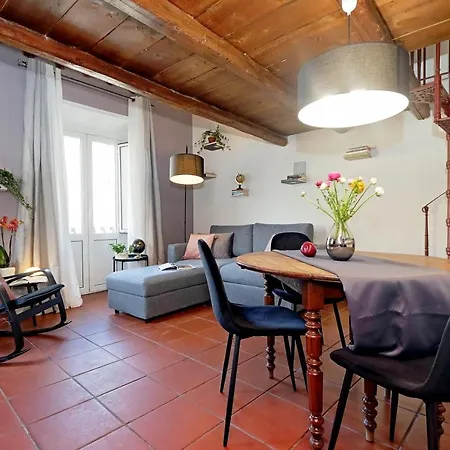 Campo De Fiori Apartment *